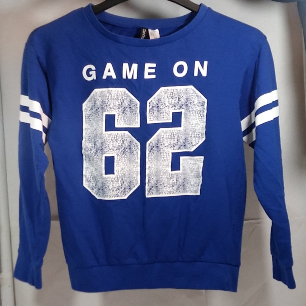 H&M Divided XS Blue Game On 62 Long Sleeve Sweater